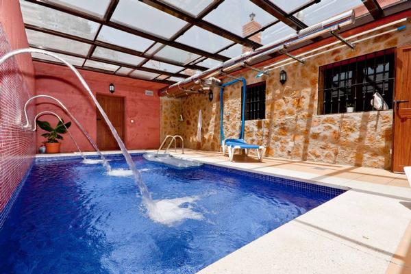 Casas con piscina climatizada para ir con niños - Viajar con Hijos